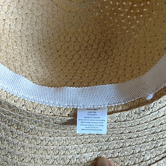 Floppy hat - Picture 2 of 3